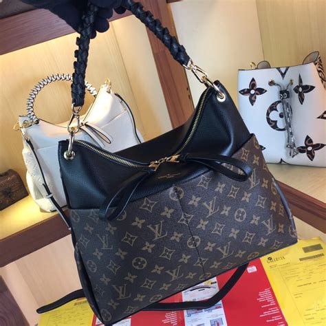 is a louis vuitton bag cheaper in paris|louis vuitton price in france.